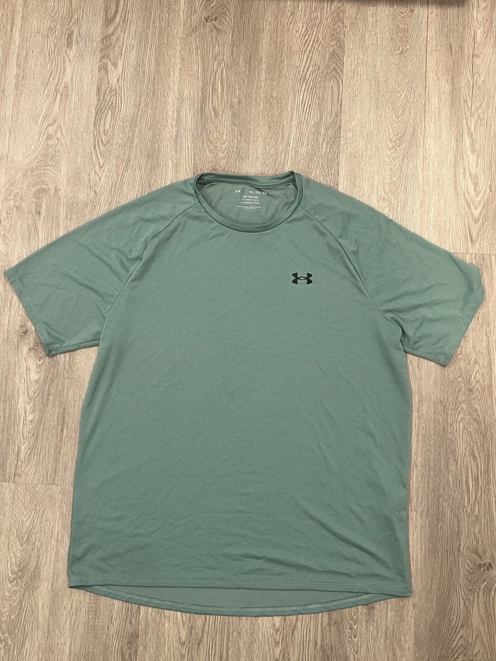 Under Armour Men's Short Sleeve Tee in Sage Green